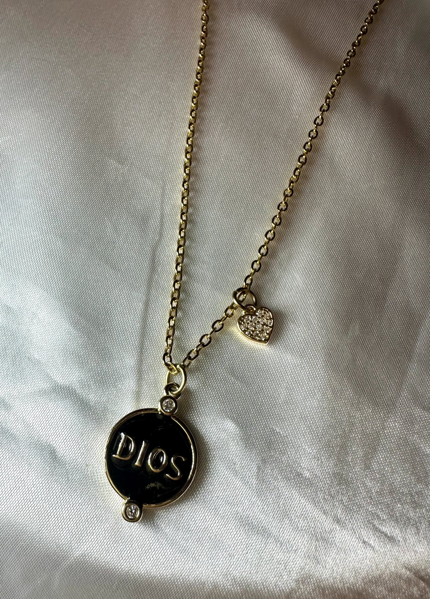 Dios Necklace